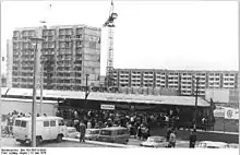 A DR Doppelstockgliederzüg four-unit push-pull rake on an Erfurt S-Bahn service (May 1976)
