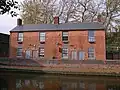 Canal cottages on the branch at Tividale Aqueduct