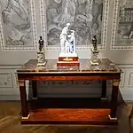 Empire console table; 1804–1814; mahogany, gilded bronze, chiseled gilded bronze and fossil gray marble; 91.5 x 154 x 73.5 cm; Musée des Arts Décoratifs (Paris)