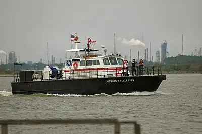 Fireboat Howard T. Tellepsen in the Houston Channel (2006)