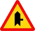 207b: Road junction with priority
