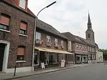 Wankum, church (Sankt Martin Kirche) in the street